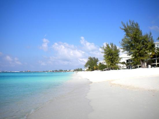 Sunshine Luxurious Villa:4 Mins Walk From Beach Flic-en-Flacq Esterno foto